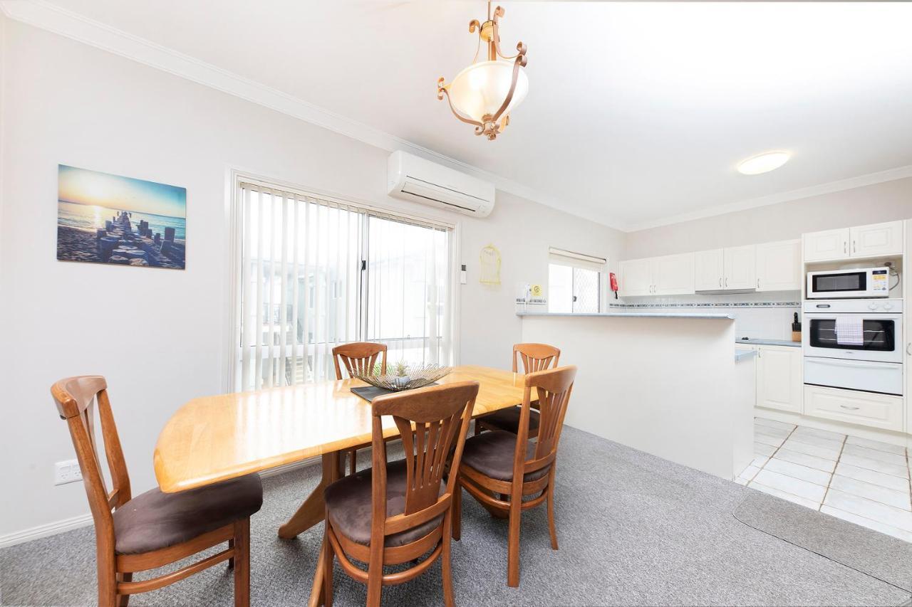 Meridian Beachside Apartments Олд-Бар Экстерьер фото