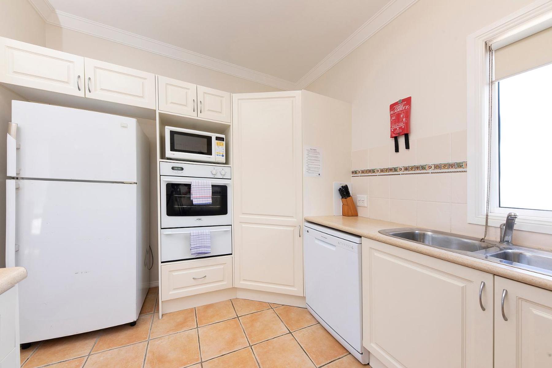 Meridian Beachside Apartments Олд-Бар Экстерьер фото