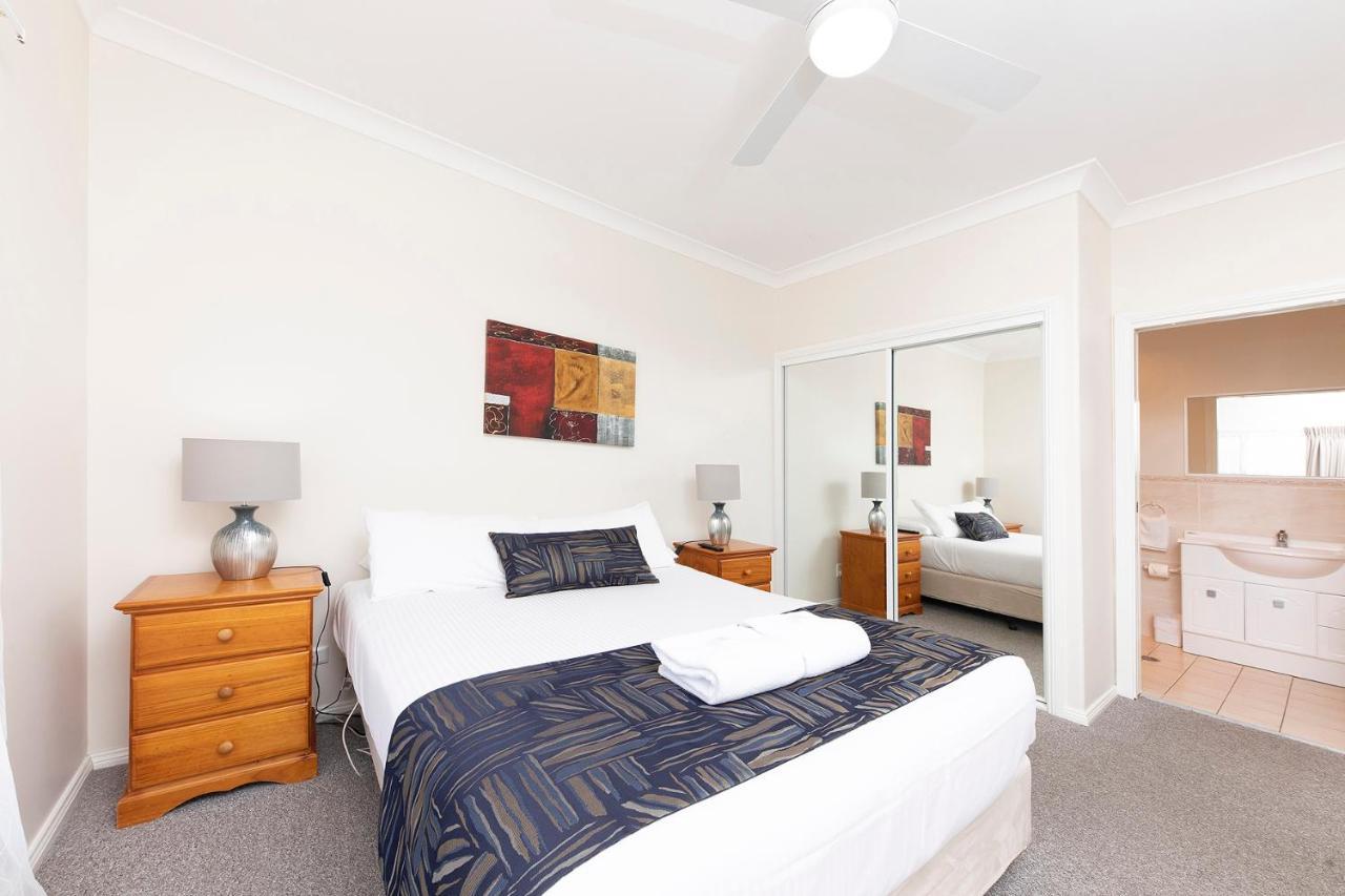Meridian Beachside Apartments Олд-Бар Экстерьер фото