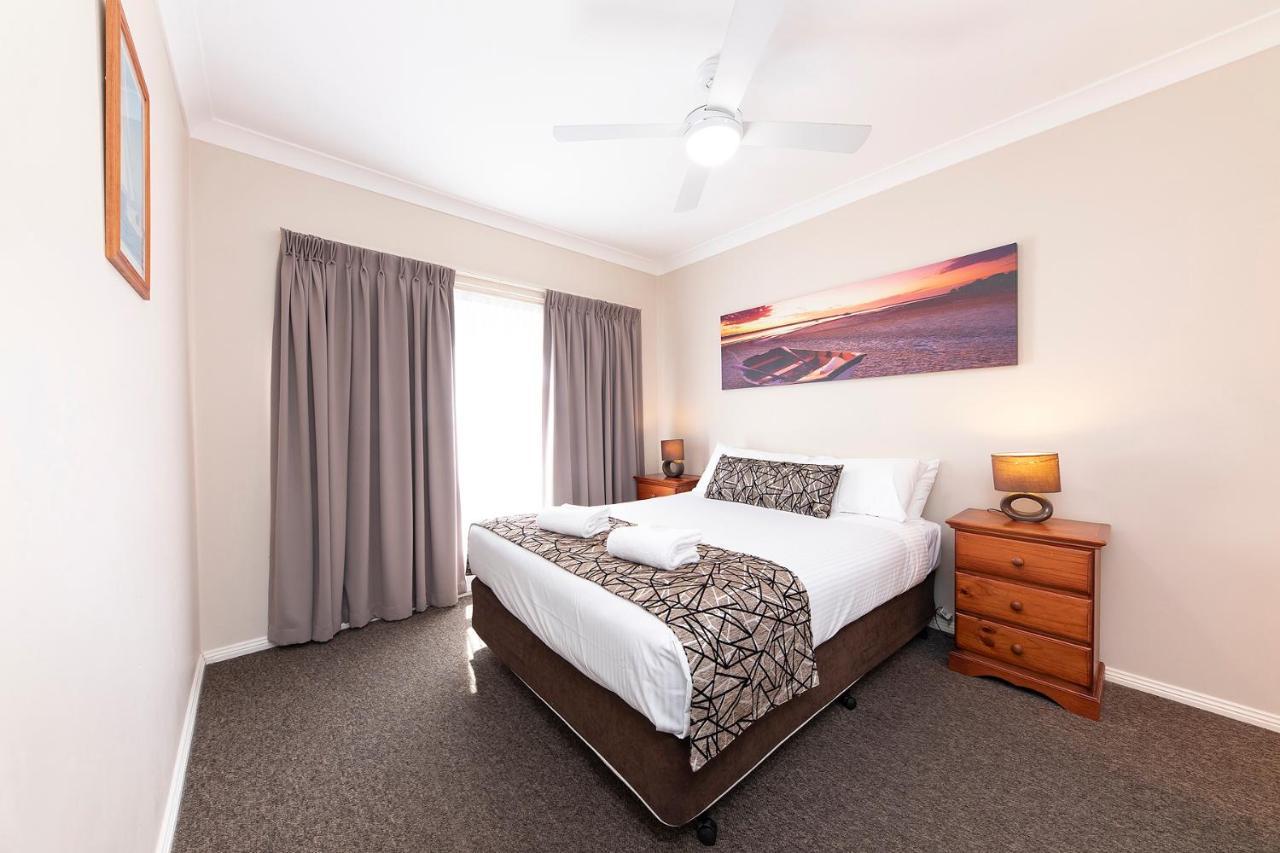 Meridian Beachside Apartments Олд-Бар Экстерьер фото